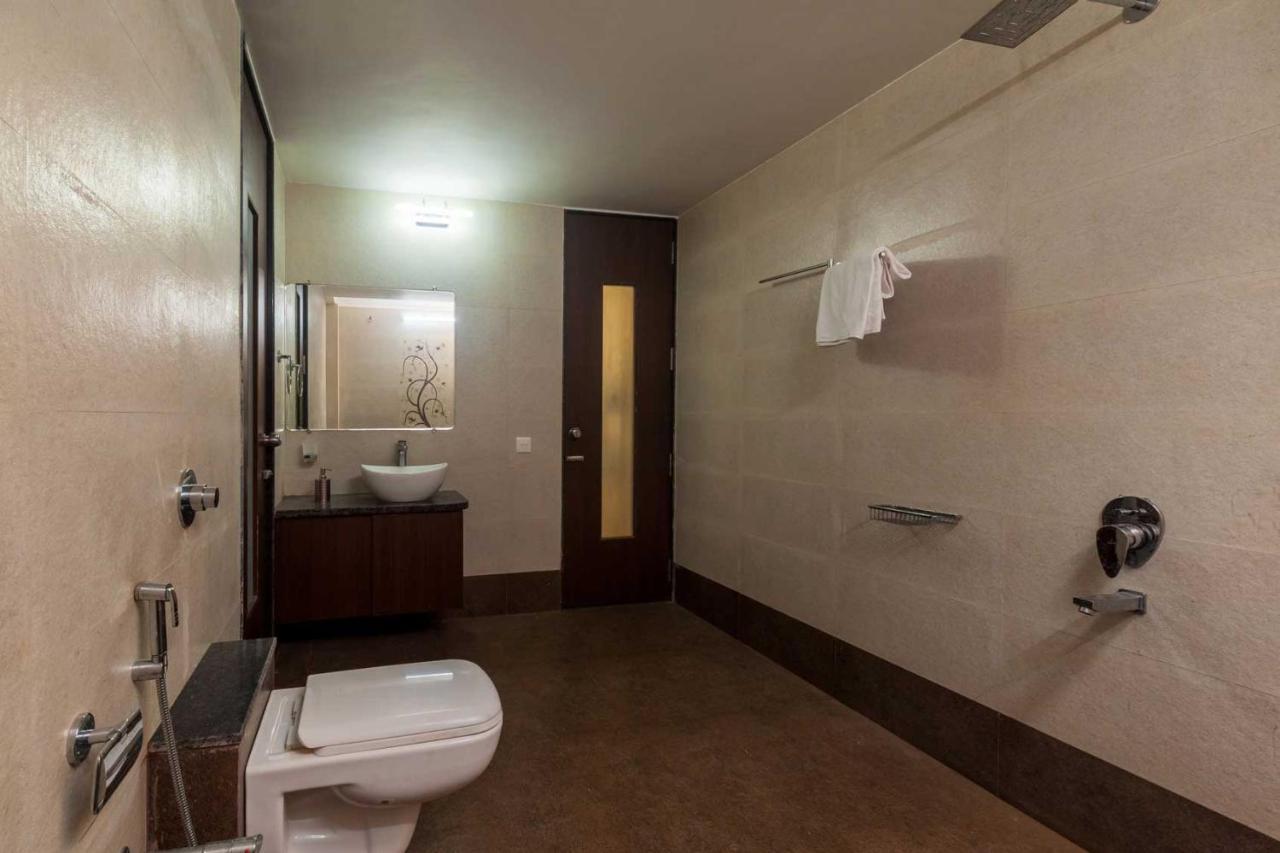 Luna Villa By Stayvista - Lakeside Charm With Terrace, Lush Lawn & Modern Decor Nashik Ngoại thất bức ảnh